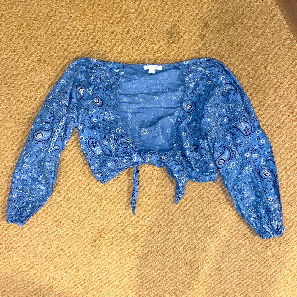 American Eagle XS Paisley Pattern Tie Blouse